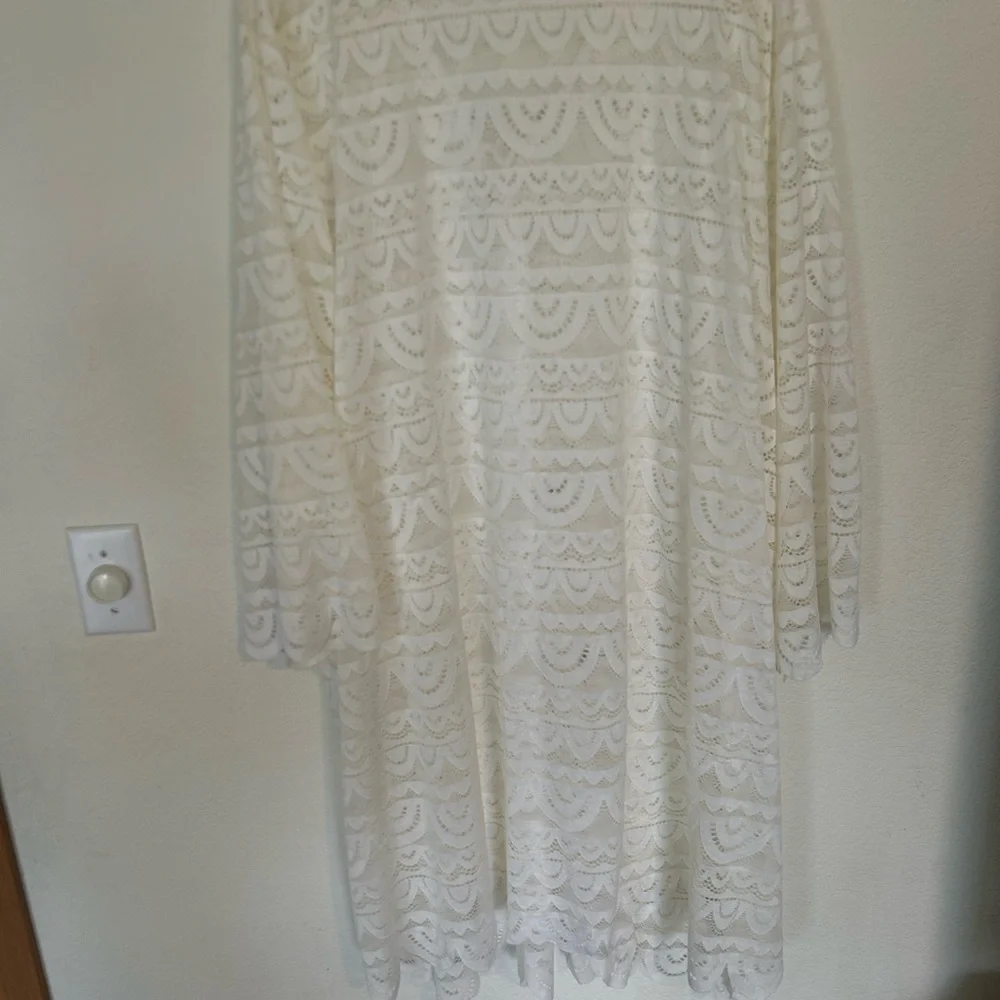 NWOT White Plus Size 4X Scallop Lace Cover Up/swim coverup